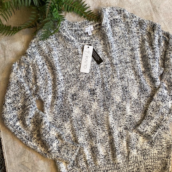NWT Olivia Sky Sweater - Picture 4 of 5